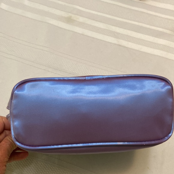 Purple Metallic Large Zippered Closure Quality Nylon Cosmetics/Makeup Bag EUC - Picture 6 of 7
